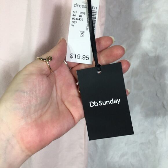 NEW thriving everyday breast cancer awareness short sleeved tee shirt NWT small - Picture 2 of 5